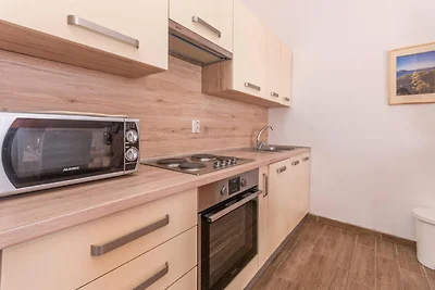 Strandhaus in Drage, in der Nähe von Vrana