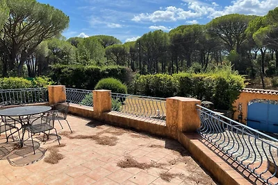 Villa Polau ai margini del bosco