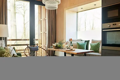 Suite in Tournai mit Waldblick