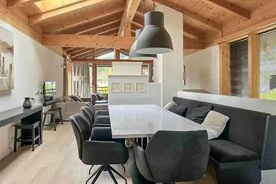 Chalet-Refugium mit Sauna in Wald