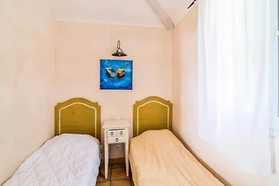 Bastides in Restanques f�r acht Personen