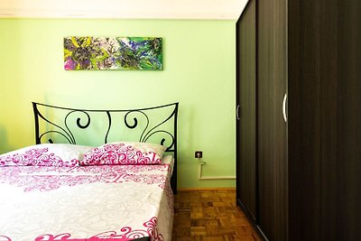 Einfache Wohnung in Rogoznica in der Nähe von...