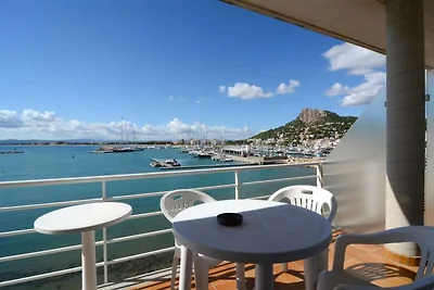 Studio bij Costa Brava Strand met Zwembad