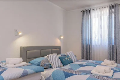 Apartments Vujina - One Bedroom apartment and...