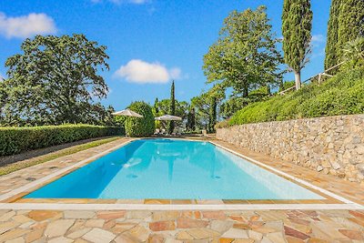 Appartamenti in Casale Toscano con piscina in...