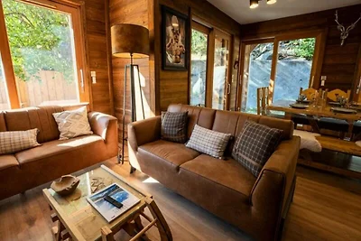 Wohnung in Les Allues mit Jacuzzi