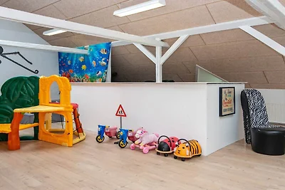 8 Personen Ferienhaus in Henne