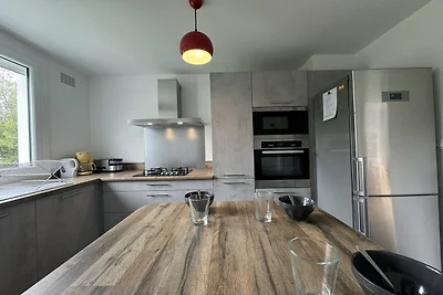 Elegantes Refugium mit Garten und Garage