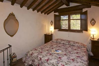 Ferienhaus in Seggiano mit Wald
