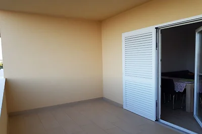 Zeitgenössische Wohnung in der Nähe von Meer