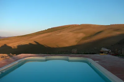 Bauernhaus in Castel del Piano mit Pool