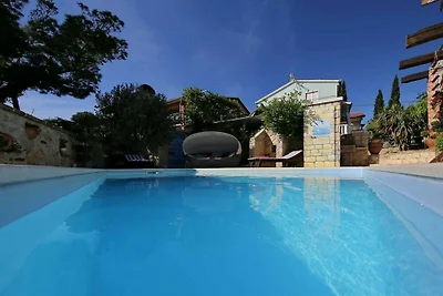 Rustical Villa VERDE with pool