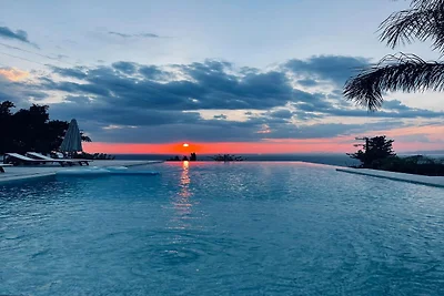 Villa a Patrasso con piscina vicino alla...