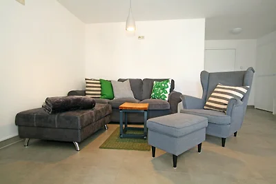 Luxuriöse Ferienwohnung mit Terrasse, Wiek