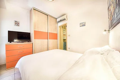 Apartments Gracin - One Bedroom Apartment wit...