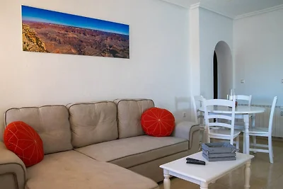 Haus in Torrevieja nahe Strand & Pool