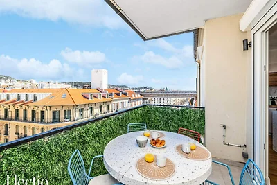 Wohnung in Nizza mit Panoramaterrasse