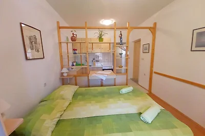 Boutique-Wohnung in Pješcana Uvala mit Balkon
