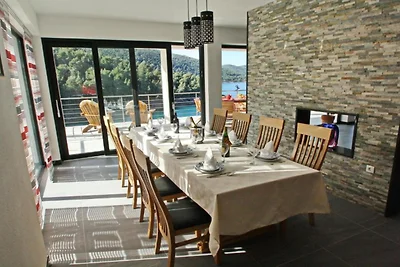 Beachfront Luxury Villa with Private Pool and...
