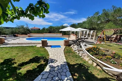 Two Bedroom Apartment With Balcony (A2)