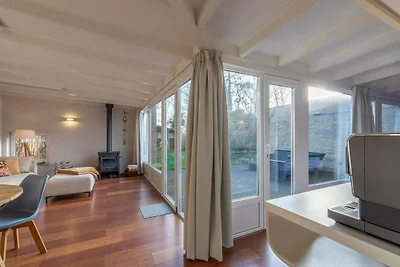 Bungalow in Sint Maartenszee am Strand