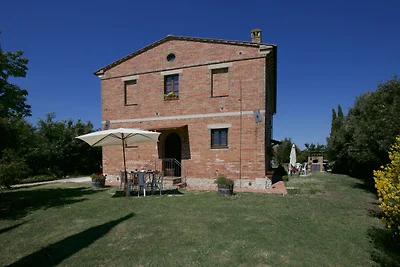 Bauernhaus in der Toskana mit Garten