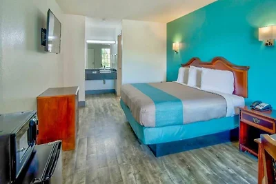 1 letto king size | Vasca da bagno con