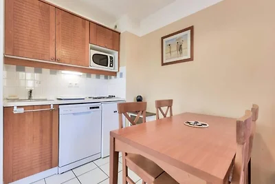 Appartement in Carcans bij bos & strand