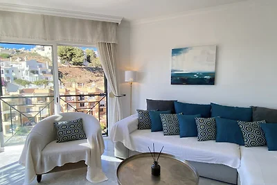 Villa a Nerja con piscina e vicino alla...