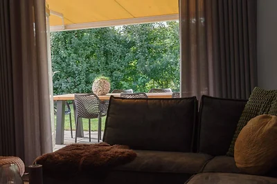 Geräumiges Ferienhaus mit Sauna in Strandnähe