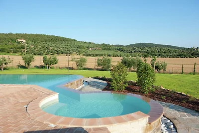 Splendida villa a Monte del Lago con vista su...