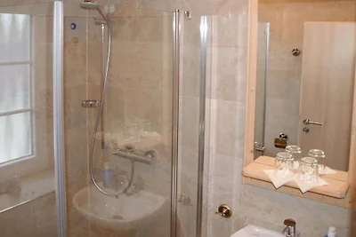 Ferienhaus in Altefähr mit Schwimmbecken