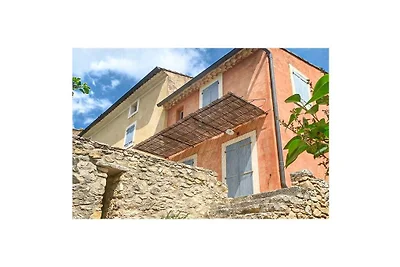 Ferienhaus in Rustrel mit Schwimmbecken