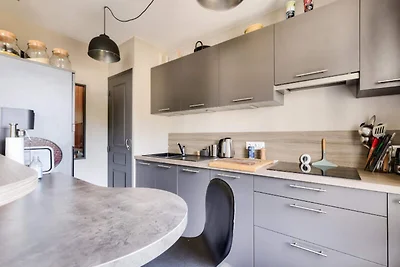 Entfliehen Sie in der Nähe des Hafens von Les...