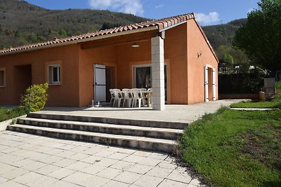 Villa di lusso con piscina privata a Thueyts