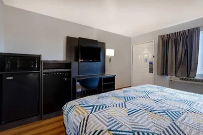 Gemütliches Zimmer mit einem Queensize-Bett |...
