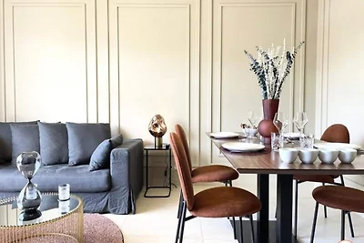 Elegante balcone vista aperta con posto auto