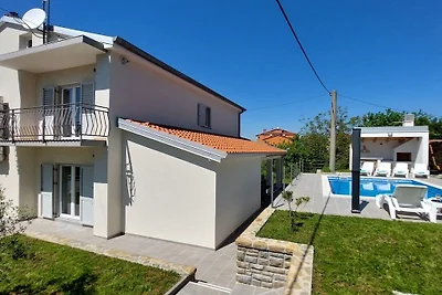 Villa in Brtonigla mit Schwimmbecken