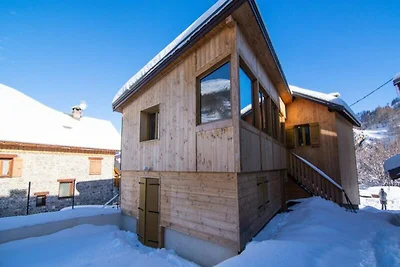 Chalet in La Ruaz in der Nähe von Skipisten