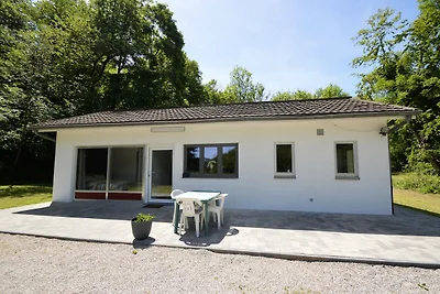 Ferienhaus in Rosée mit privaten Seen