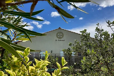 Confortevole villa con jacuzzi