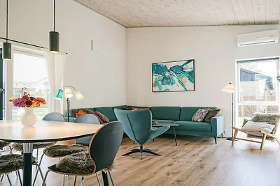 6 Personen Ferienhaus in Nexø-By Traum