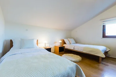 Modern Escape with Private Pool - 4 Bedroom...