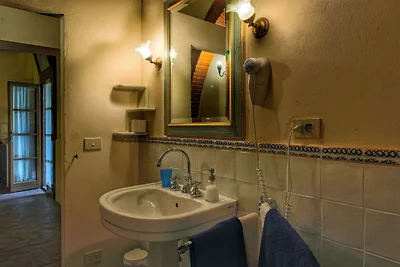 Pittoresca villa con piscina a Sinalunga