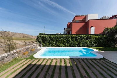 Villa mit beheiztem Pool in Salobre