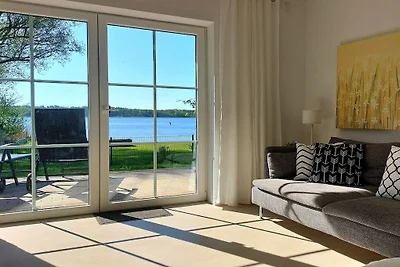 Maison de plage au bord du lac - avec bateau ...