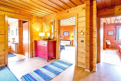 Chalet in Eben mit Bergpanorama