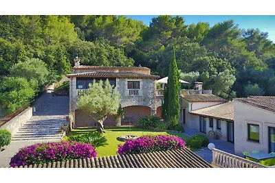 Mallorcanische Bergaussichtsvilla für 8...