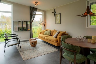 Luxe vakantiewoning omringd door water en bos