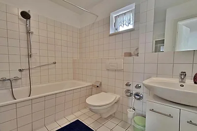 Haus Irma - Ferienwohnung 1 Schloonsee